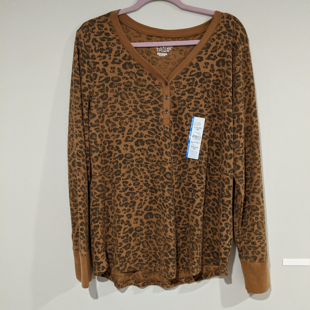 Plus Size Cheetah Print Long Sleeve Size 3x